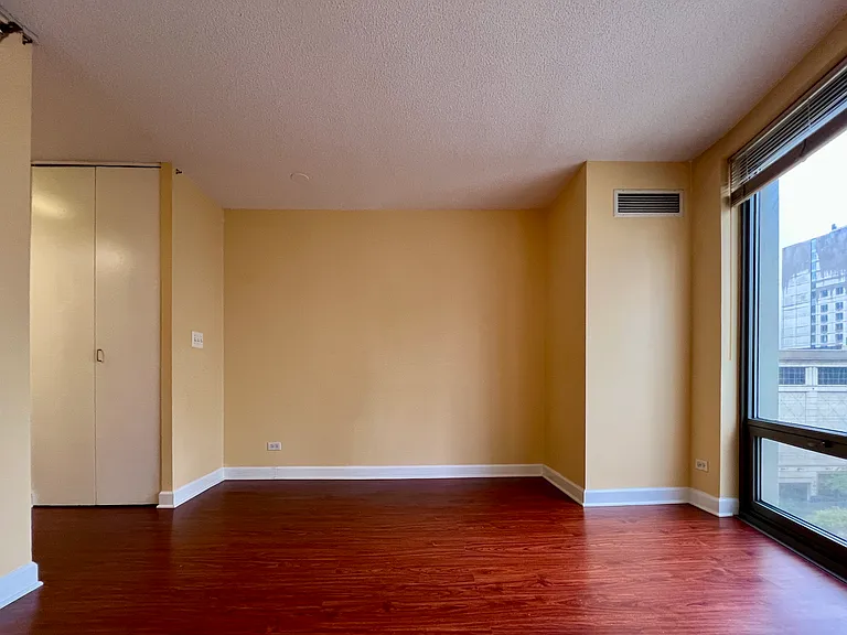 440 N Wabash Ave #912 — Photo 4