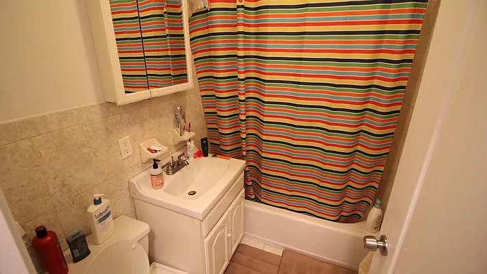 Rented by Nooklyn NYC LLC | media 46