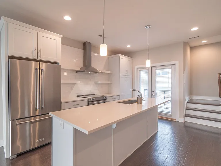 439 Southend Crossing Ln — Photo 15