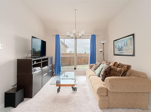 4th image of 101 Mount Olive Ave
