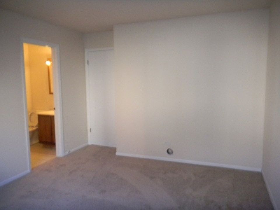 2nd image of 164 S Waters Edge Dr APT 201