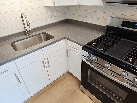 4th image of 16601 Jean Ln APT 2C