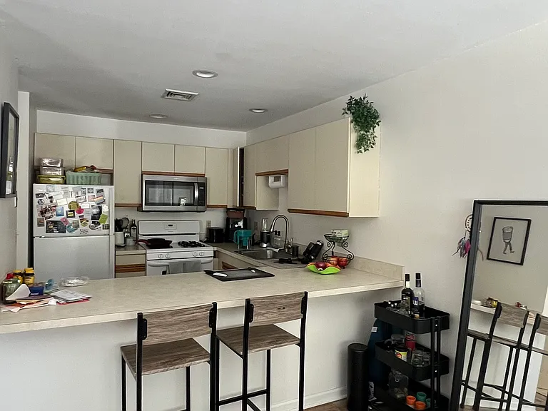 554 Boston Post Rd #5 — Photo 5