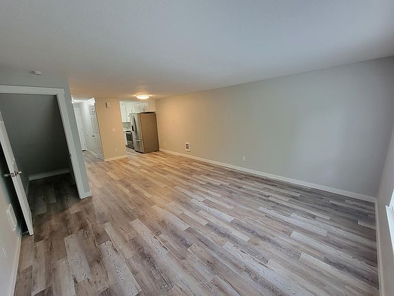 4th image of 12709 48th Ave NE APT 3