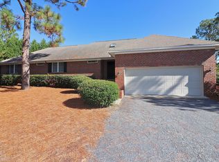 2 Hialeah Pl, Pinehurst, NC 28374