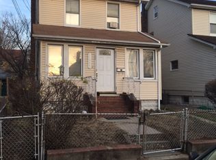 140-00 185 St, Springfield Gdns, NY 11413