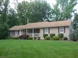 61 Springtown Rd, Washington, NJ 07882