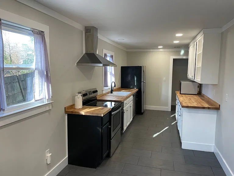 2188 S Lumpkin St — Photo 5