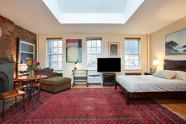 Rented by Brown Harris Stevens | media 6