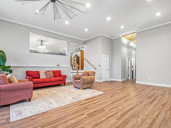5th image of 17303 Ireland Rd