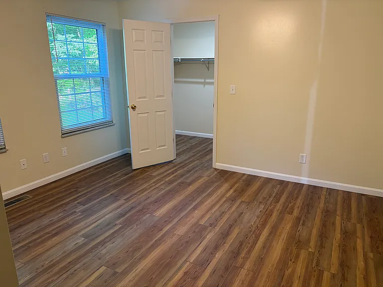 2572 Benson Dr — Photo 13