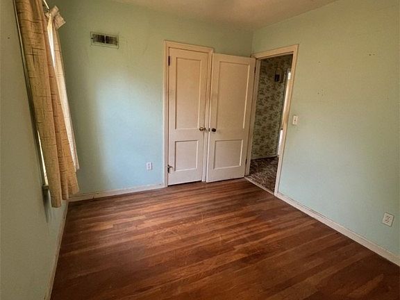 4th image of 25407 Hall Dr