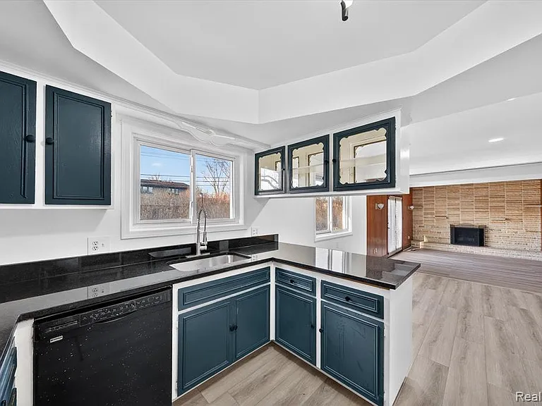 11616 Lynch Ct — Photo 12