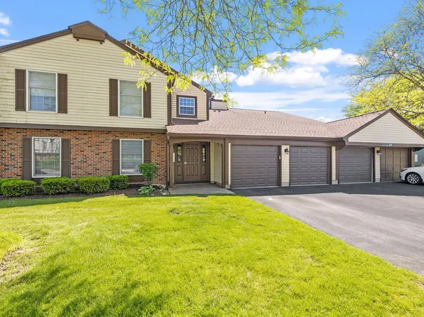 54 Plymouth Ct APT 202D, Naperville, IL 60565