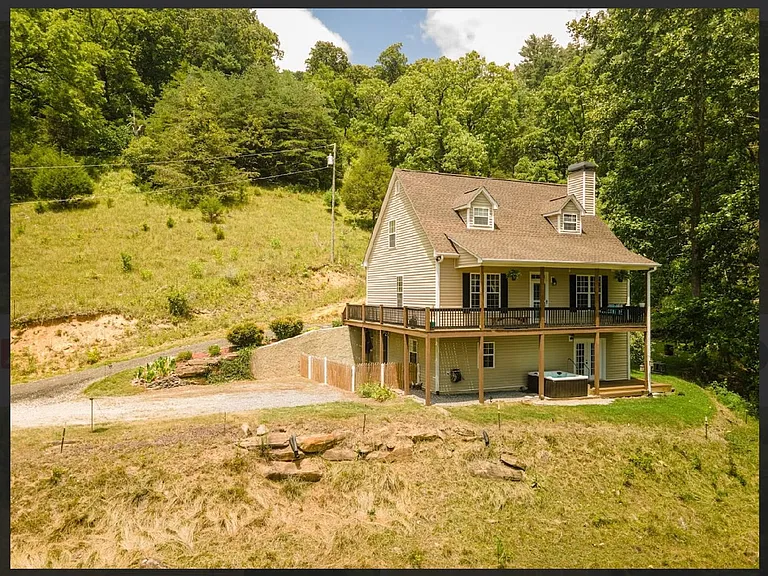 210 Triple Fork Rd — Photo 1
