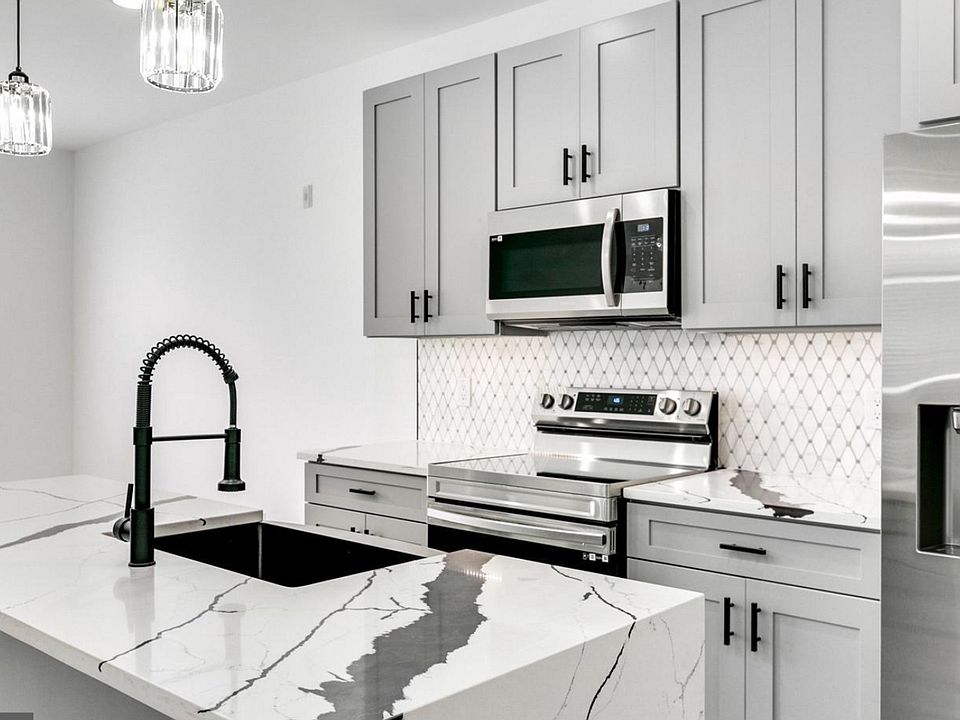 1st image of 2054 N 2nd St #11