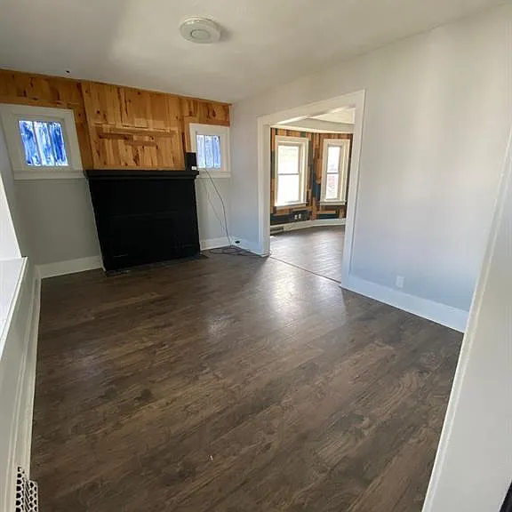 781 Gladstone Ave — Photo 4