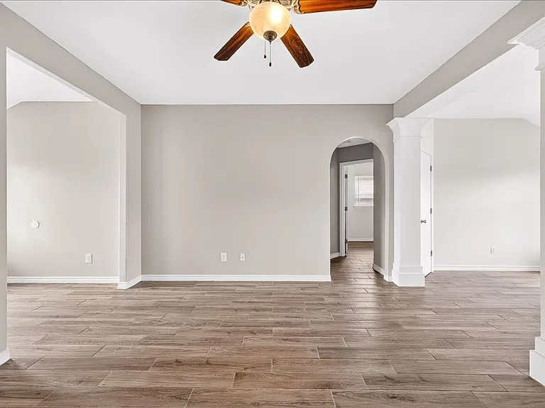 2314 Blue Star Dr — Photo 9