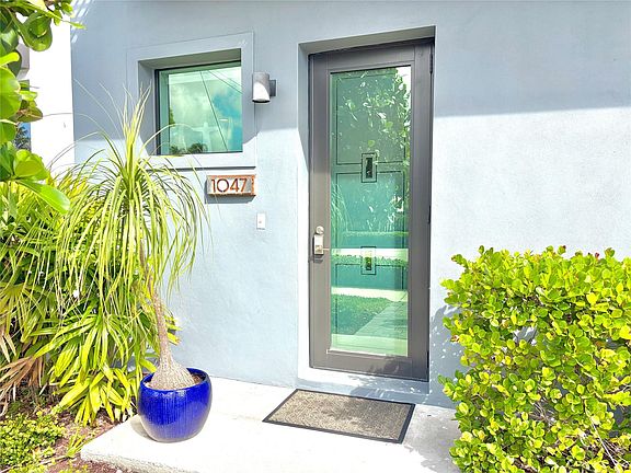 4th image of 1047 NE 34th Court #1047