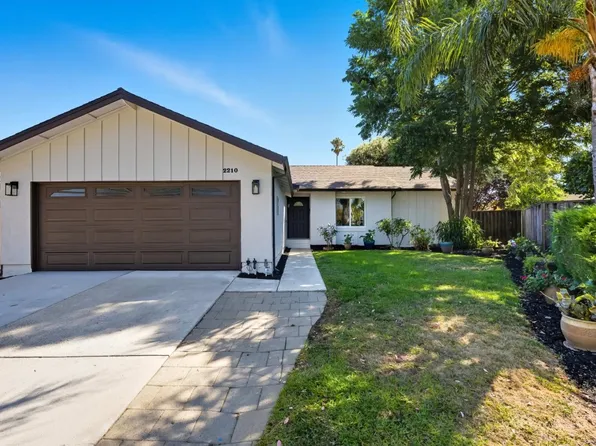 2210 Renfrew Ct, San Jose, CA 95131