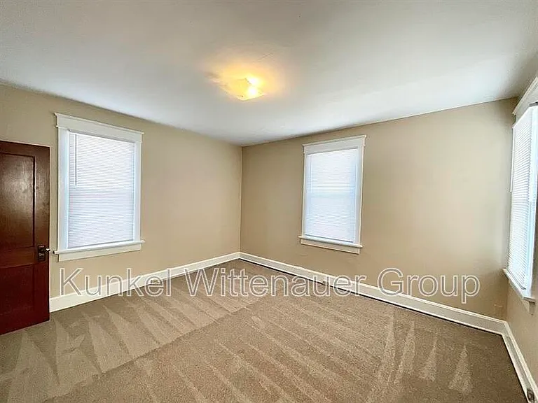 907 N Church St — Photo 12