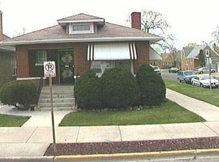 5857 W Addison St, Chicago, IL 60634