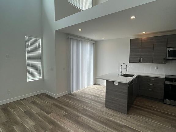 4th image of 4027-4029 33rd St #1