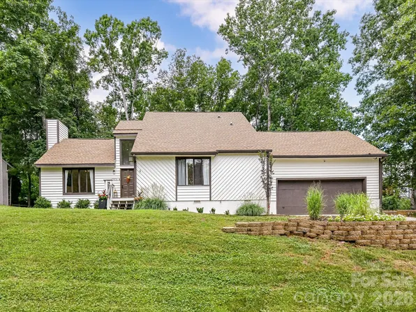 7908 Serendipity Ln, Charlotte, NC 28277