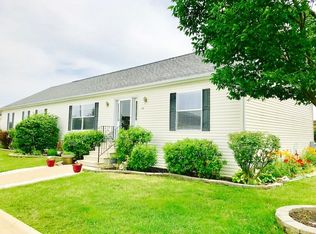 1236 Redbud Rd, Manteno, IL 60950