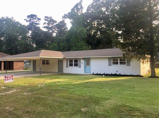 5677 Mapleton Dr, Greenwell Springs, LA 70739