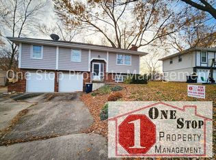 7307 NW 77th St, Kansas City, MO 64152