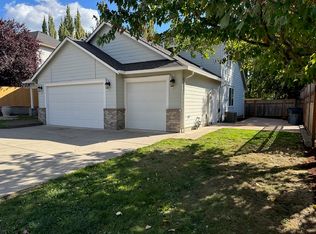 1410 NW Gregory Dr, Vancouver, WA 98665