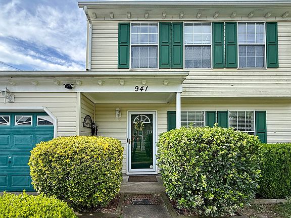 2nd image of 941 Avenue G
