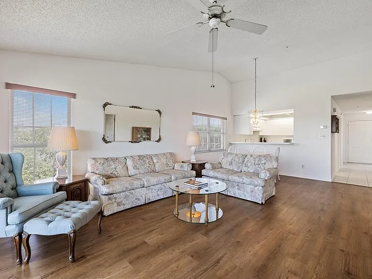 841 Waterside Dr #206 — Photo 31