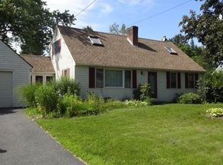 27 Van Meter Dr, Amherst, MA 01002