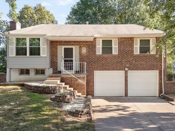 16201 W 130th Ter, Olathe, KS 66062