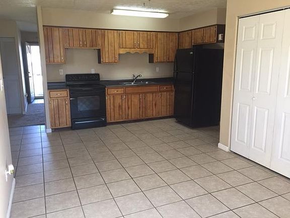 4th image of 1123 Janet Dr