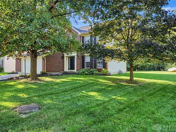 4870 Summerset Dr, Tipp City, OH 45371