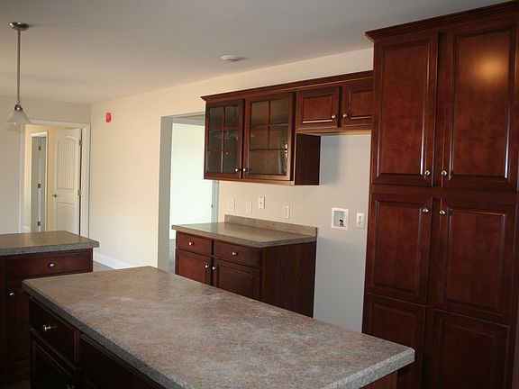 4th image of 217 Trinity Dr #49