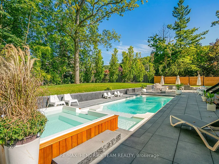 15 Wood Dale Dr — Photo 38