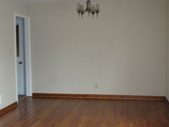 3rd image of 9000 Hardy Dr