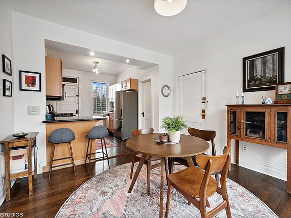 5th image of 3716 N Hoyne Ave APT 2