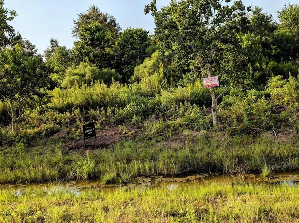 597 Road 5516, Cleveland, TX 77327