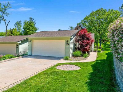 510 N 1st Ave, Iowa City, IA, 52245