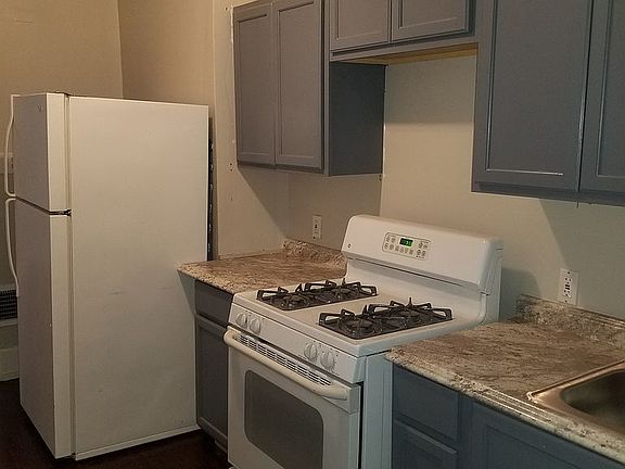 5th image of 169 Avalon St