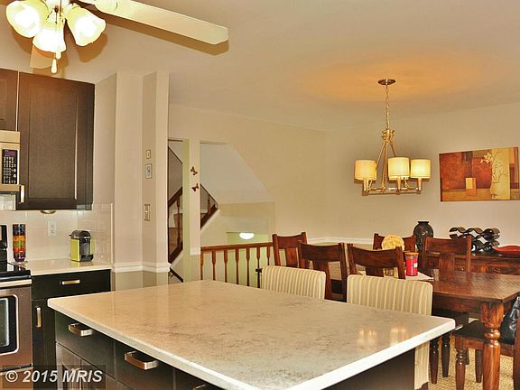 2nd image of 7337 Crestleigh Cir