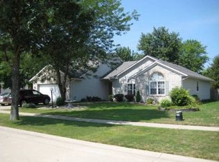 2801 Cherry Creek Rd, Champaign, IL 61822