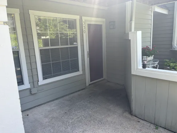 5701 Chapman Mill Dr APT 330, Rockville, MD 20852