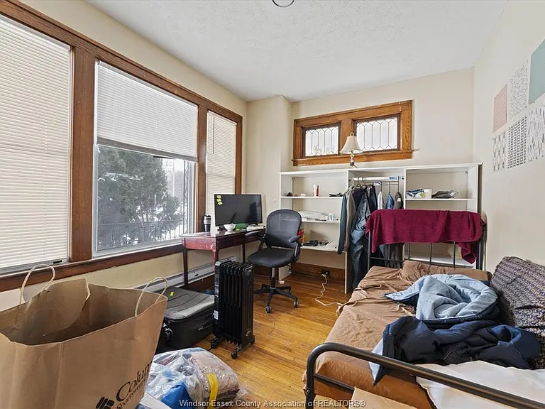 3060 Sandwich St #1 — Photo 10