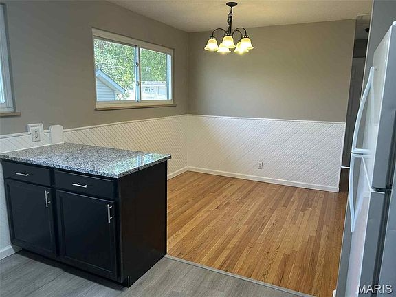 4th image of 405 Wren Dr